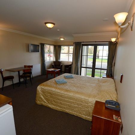 Lantern Court Motel Reefton Extérieur photo