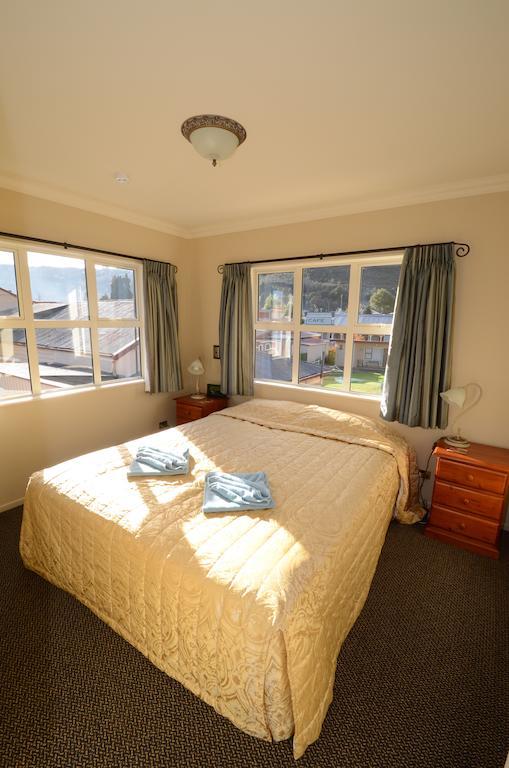 Lantern Court Motel Reefton Chambre photo