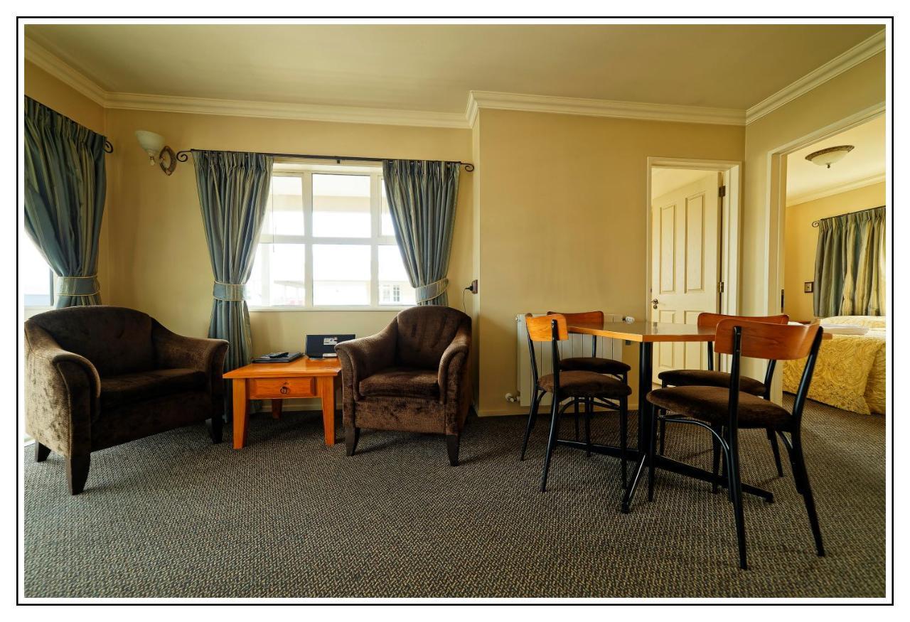 Lantern Court Motel Reefton Extérieur photo