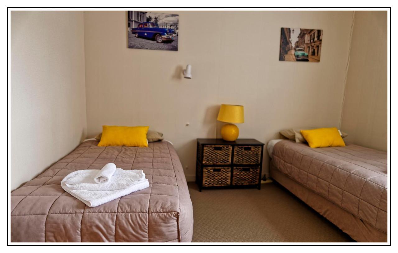 Lantern Court Motel Reefton Extérieur photo