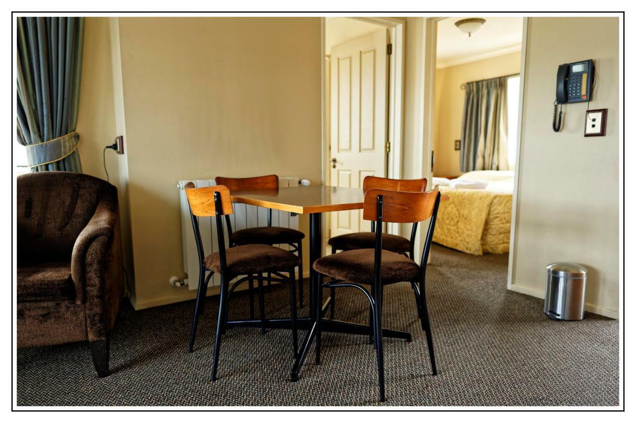 Lantern Court Motel Reefton Extérieur photo